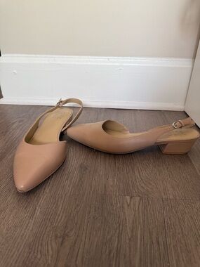 Naturalizer Pointed Toe Slingback Block Heel Flats in Nude Size 8
